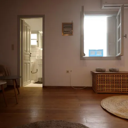 Summer Addicts Home, For The Young At Heart! Naoussa